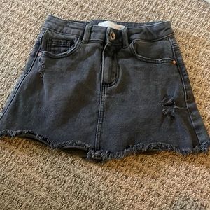 Zara Girls distressed black denim skirt